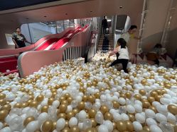 -奈尔宝家庭中心·亲子餐厅(北京东坝万达店)