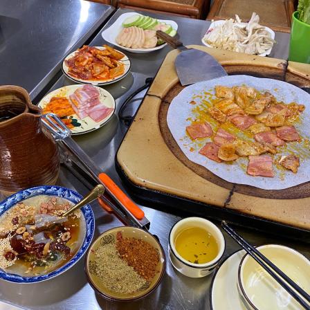 叶榆白族石板烧-"一个人来大理旅游,选的第一家就是这家店,.