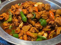 招牌鸡煲-耙吉吉川味小酒馆(本地人回头店)