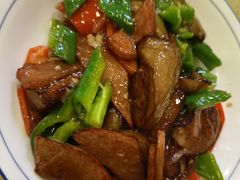 -鹤乡东北菜(崮山路店)