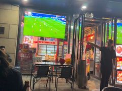 -霸气大叔干锅鸭头·龙虾烧烤·川菜·赛事直播(三里屯店)