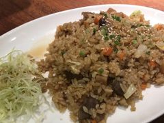 -玛格萝妮比萨屋(陆家浜路店)