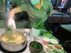 -澳美徕·港式花胶鸡火锅(高新万达店)
