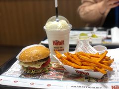 -The Habit Burger Grill 哈比特汉堡(爱琴海店)