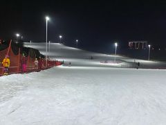 -华彬猛犸滑雪场