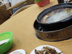 -濠轩阁特色生蚝火锅(水湾路店)