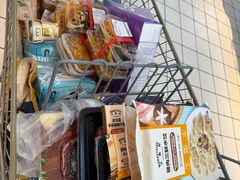 -沃尔玛(前山店)