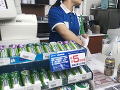 -全家便利店(莲花池东路店)