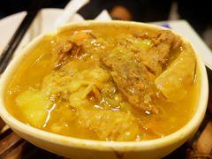 咖喱牛腩饭-点点心点心专门店(旺角店)