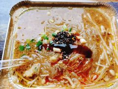 锡纸花甲粉-花儿姐与战哥的美食档