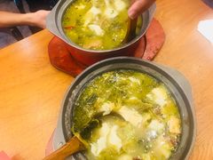 -周鱼小馆石锅酸菜鱼(活力汇店)