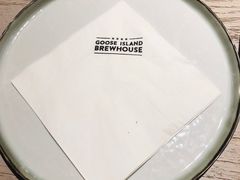 餐具摆设-Goose Island Brewhouse鹅岛精酿啤酒餐厅