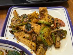 -云阿蛮云南生烫牛肉米线(奉贤路店)