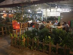 大堂-亚龙湾8号(丁村万人海鲜广场店)