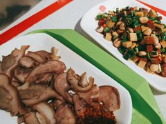 -蜀滋香鲜鱼美蛙火锅(339店)