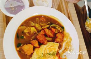 Spicy麻 Chicken Curry Omelette Rice