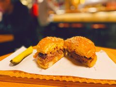 薯条汉堡-悠航SLOWBOAT(三里屯店)