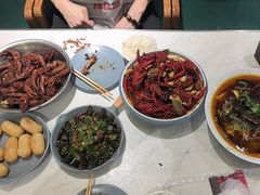-辣盆盆麻辣小龙虾(哈尔滨总店)