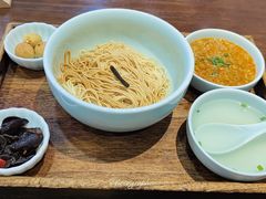 -蟹上黄·蟹黄面·江南糖水(人民广场店)