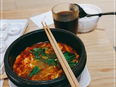 -花馬肆.云南过桥米线(汉神购物广场现场熬汤店)