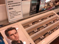 -LensCrafters亮视点·OAKLEY精选(静安嘉里中心店)