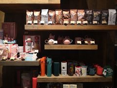 零售区-星巴克臻选(深圳海上世界店)