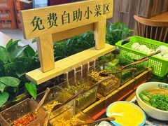 -呷佬·长沙手工米粉(金沙江路店)