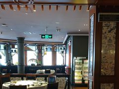 -八府香鸭·啫啫煲(华山路店)