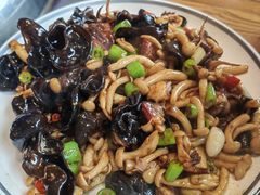 -东北人家铁锅炖(水岸帝景店)