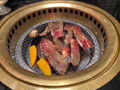 -山川小町·极番烧肉(新地假日广场店)