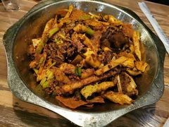 -嘎嘎鸭下巴·爆辣干锅(女人街店)