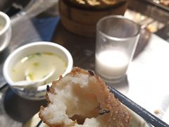 -冰冰龙虾·江湖菜·花园江景餐厅