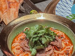 -铭牛烧肉·和牛海鲜自助(高新月牙湖店)