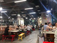 大堂-憨铁匠老火锅(龙岗万科里店)