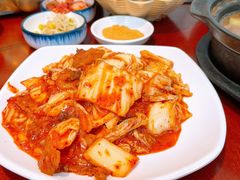 辣白菜炒五花肉-屋里家延边朝鲜族冷面(南园店)