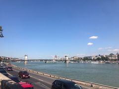 -多瑙河畔鞋履雕塑