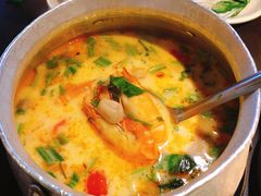 椰汁鲜虾汤冬阴功-大头虾越式风味餐厅(光明广场店)