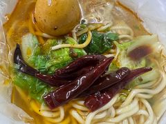 -丁记牛肉手擀板面