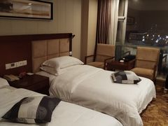 -峨眉山世纪阳光大酒店(峨眉高铁站店)