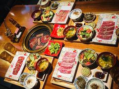 -肉魁屋·烧肉·烧鸟·酒场(高新店)