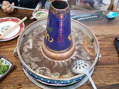 -毛辣果·贵州红酸汤牛肉火锅(西单店)
