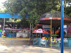 -顺德大良半月城游乐场