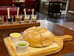 -恰餐厅及酒吧 CHAR Bar & Grill (北京丽都皇冠假日店)