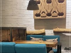 大堂-苹果树下艺术餐厅(宋庄店)