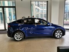 -TESLA 特斯拉(上海太古汇体验店)