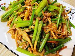 -老火大骨头汤馆