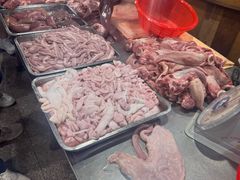 -标记美食新鲜猪杂(兴南大道店)