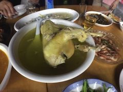 农家草鸡汤-丫丫蟹庄·苏式园林农家乐·阳澄湖大闸蟹(阳澄湖莲花岛店)