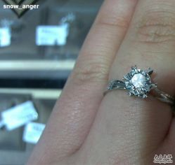 沒有鑲嵌前先來一張-威德钻石-克拉钻大本营(南京东路店)