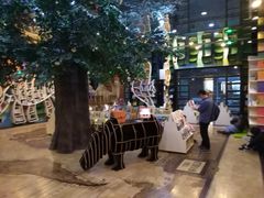 -钟书阁(松江泰晤士小镇店)